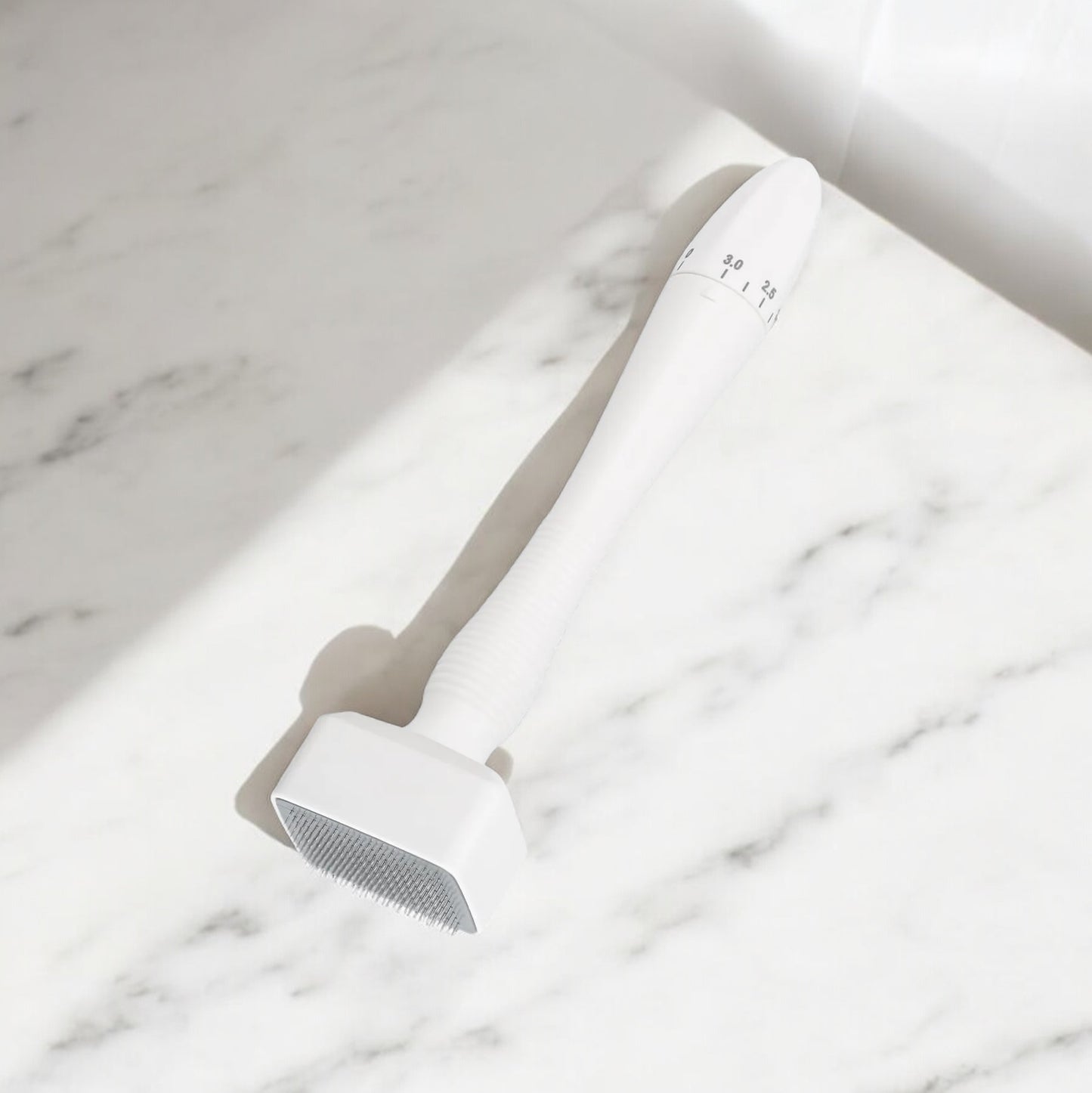 Divo Derma Stamp – Scalp & Hair Growth Tool
